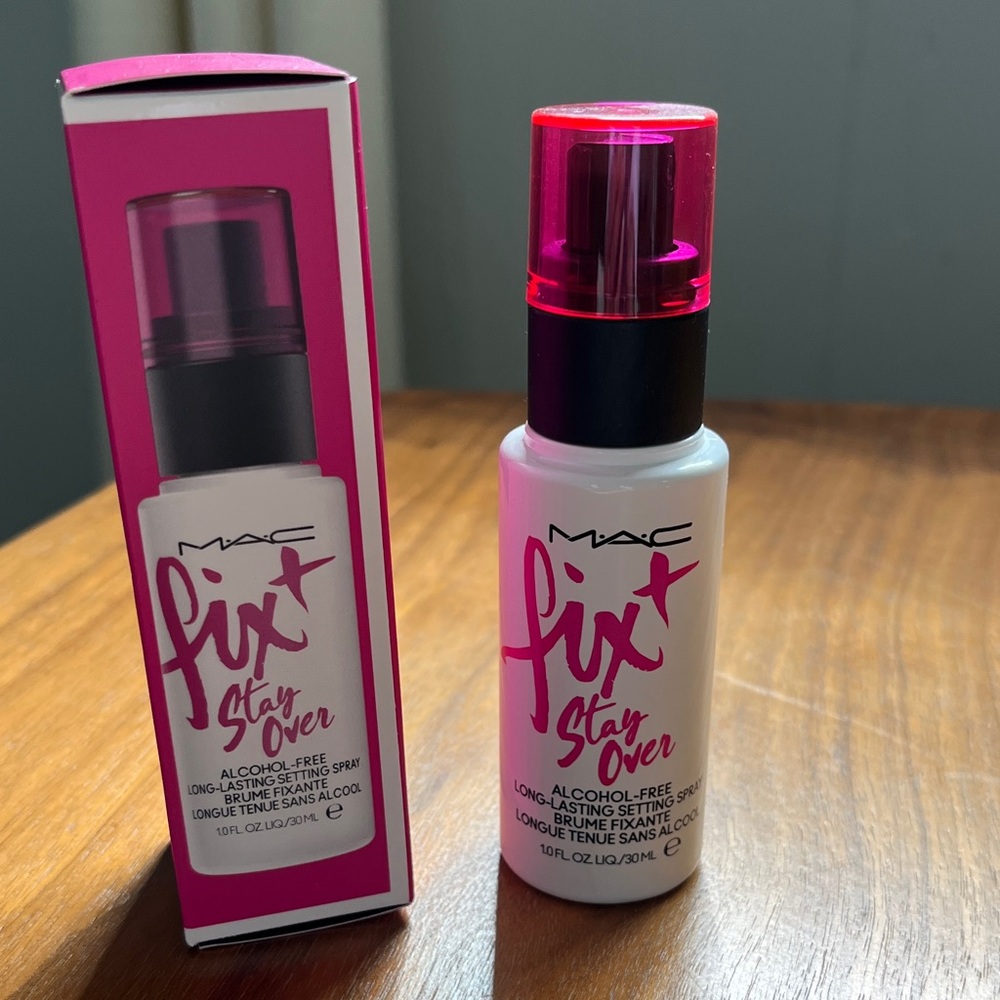 MAC Fix It Stay Over Spray